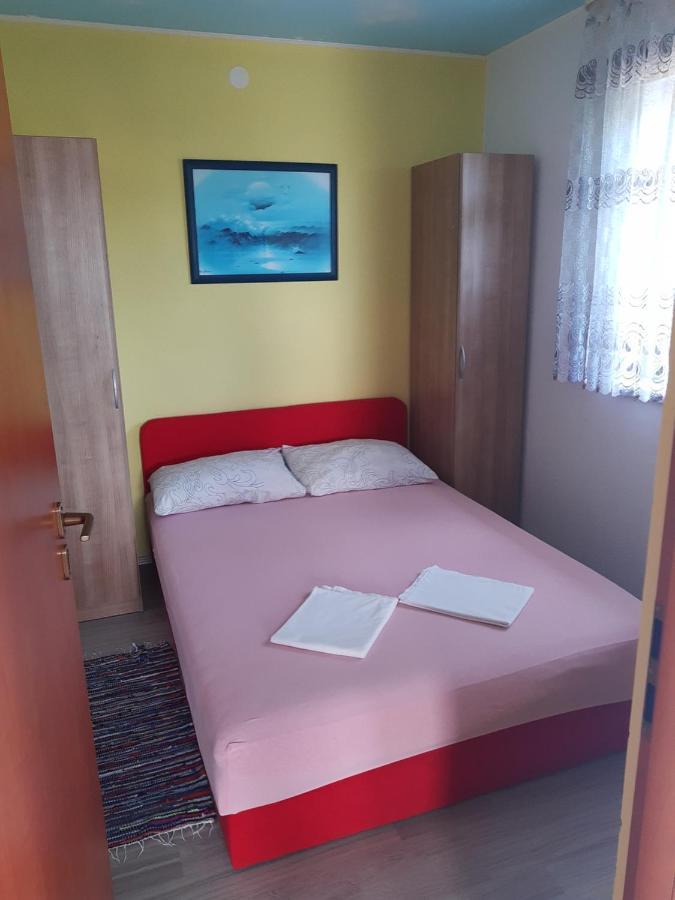 Apartmani Kalajevo 茨里克韦尼察 外观 照片